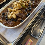 レストラン ヴァロリス - 牛バラ肉のシェリー酒煮込みアンダルシア風