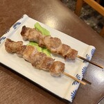 厨房子だぬき - イベリコ豚串焼210円x2