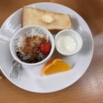 おがたま - 料理写真:コーヒーの値段でついてくるモーニング