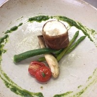 真鯛のインボルティーニ　大葉のソース