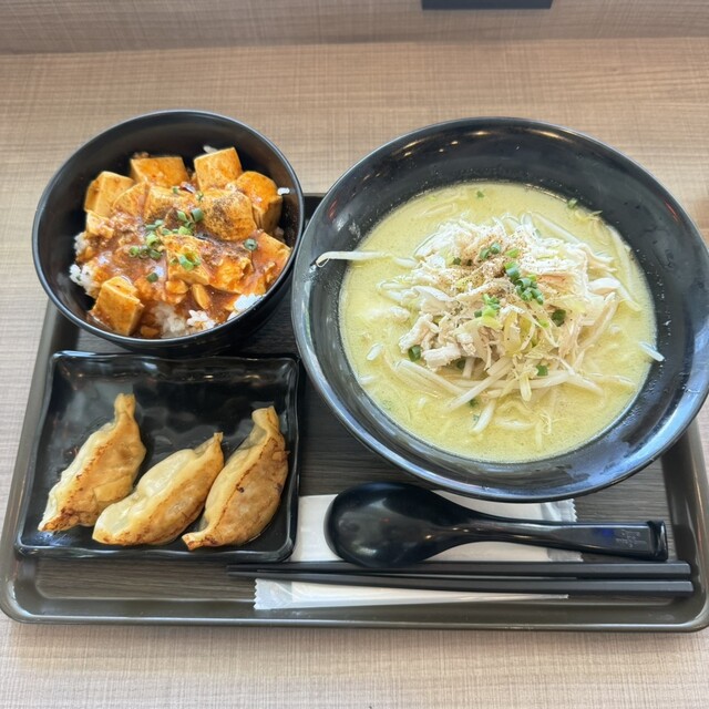 重慶厨房 express ローズステイ 東京芝公園店