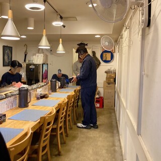 鯖の上にも三年_2