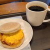 スターバックス・コーヒー - お料理①挽きソーセージパティ&スクランブルエッグのイングリッシュ・マフィン
冷蔵されたものを温めて提供、普通のソーセージマフィン
お飲み物①ICE珈琲
モーニングタイムのセットでショート→トールに