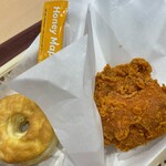 ケンタッキーフライドチキン - 料理写真:ビスケット レッドホットチキン