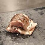 寿司栄 - 秋刀魚(炙り)