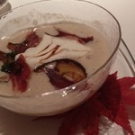 レ セゾン - 14.10セープ茸のヴルテ　カプチーノ仕立て　イベリコ豚の生ハムをあしらって