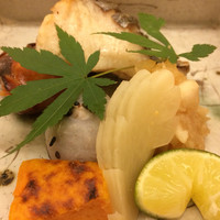 丸の内一丁目 しち十二候 - 焼き物