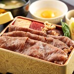 神戸ビーフ極上すき焼き重100g