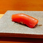 青山鮨孝 - 鮪　赤身
