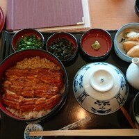 うなぎ四代目菊川 ムスブ田町店 - 
