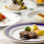 万平ホテル メインダイニングルーム - 