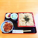 やぶ善 - ■ ランチサービス A：ざるそば + ミニ牛丼、1,050円