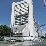 おむすびgoten - ＜おまけ画像＞25年9月現在、使われも壊されもしない中野サンプラザ