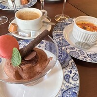 ビストロ・カフェ・ド・パリ - ボルドーケーキセット