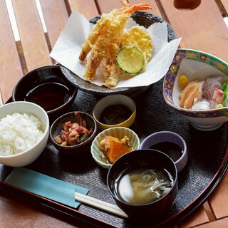 Bayside Place M's deli_0