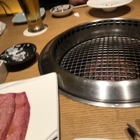 華火 錦店 - 全く煙が出ませんでした。女性がおしゃれして伺っても服に匂いがつかず、安心です。