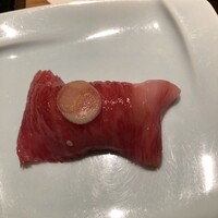 華火 錦店 - コースで供された肉寿司。とろけるお味、美味しかった！