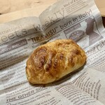 ブーランジェリー ミヤナガ - チョコといちじくの白ワイン煮 ¥226