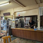 317805997 - 店内➃