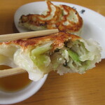 青竹手打ラーメン 日向屋 - ザク切りキャベツが､ギッシリ