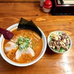 らーめん越乃屋 - 平日限定お得なランチセット 1200円+100円