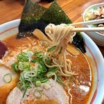 らーめん越乃屋 - 麺