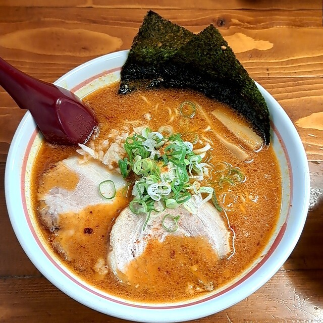 らーめん越乃屋 - 旭川四条（ラーメン）の写真