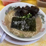 とんこつラーメン よかろうもん - 