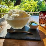 山桜 - 練乳ミルクかき氷 抹茶