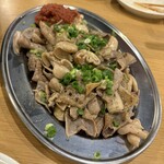 大衆肉酒場 赤羽 ふじ屋 - 