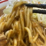 蒙古タンメン中本 - 麺アップ　　　まぜまぜしました