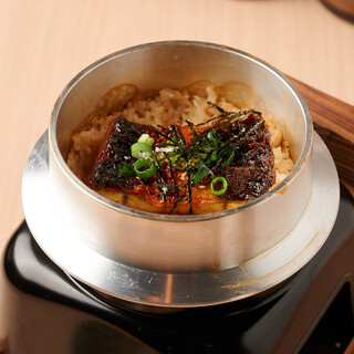 銀シャリにこだわった釜めしもご用意しております♪