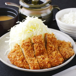 ◆お客様より愛され続ける老舗のとんかつ！
