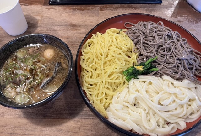 こんにちわんこそば Kamo Kin Motomachi Ten - Namba/Udon (Wheat noodles) | Tabelog