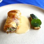 Le Coin Discret - 秋刀魚と九条葱、生ハムのベニエ