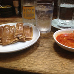 豚の味珍 - 耳やかんキリンレモン