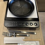 和食料理人＆挽肉製作所 - 1人に1台、IHヒーター（レア好きの方は出力1がおススメ）