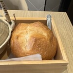 和食料理人＆挽肉製作所 - ふっくらとしたパン♪