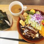 Kissa F - とうふハンバーグおにぎりランチセット