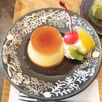 Kissa F - ランチセットのプリン