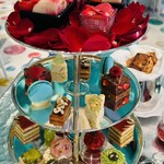 Tiffany Blue Box Café - 