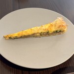 Crossroads Kitchen - 