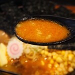 銀のくら - 辛みそ全部のせらーめん（スープ）