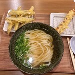 はし田 - ごぼう天うどんにちくわ天