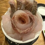 シハチ鮮魚店  - 