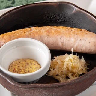 風味豊かなこだわりのシポラタソーセージはコダマ自家製の逸品