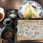 手打そば うどん あわ家 頌庵 - あいもり(蕎麦)と天ぷら単品といなりずし♪ツユと薬味は左側♪