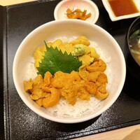 函館うに むらかみ 日本生命札幌ビル店 - 食べ比べ丼 レギュラーサイズ 10835円
                      （塩水バフンウニ30g、ムラサキウニ40g）