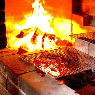 食材を薪火で焼き上げた絶品ハンバーガーをお楽しみ頂けます