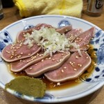 もつ焼 かど - ハツ刺し